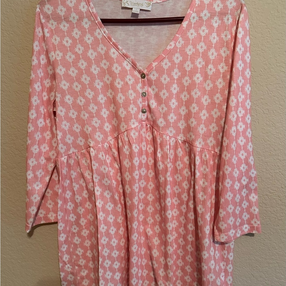 Suzanne Betro Weekend tunic size small. Excellent condition.